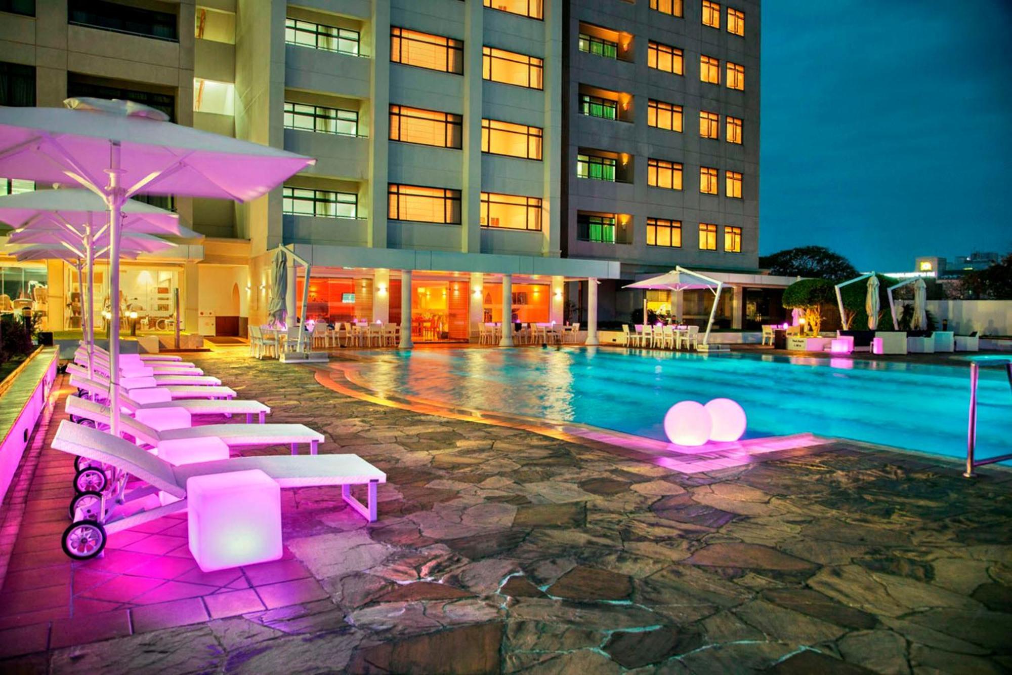 Hilton Colombo Residence Екстериор снимка